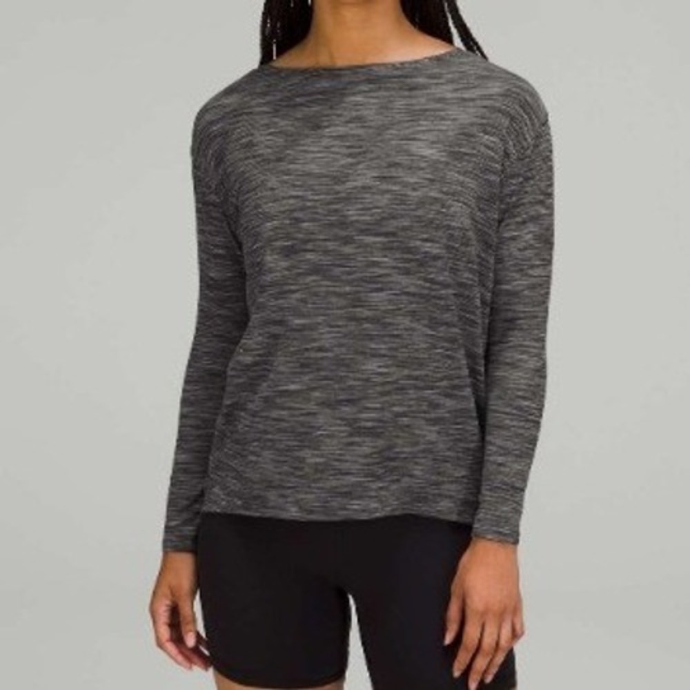 Lululemon Back in Action Nulu Shirt Womens 12 Dark Carbon Ice Gray Crew Neck